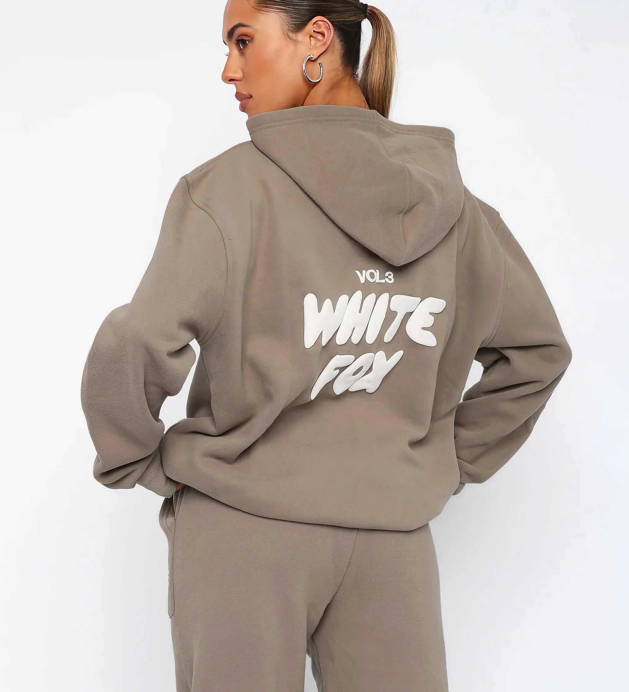 Soft Relaxed Fit Hoodie and Jogger Set for Everyday Comfort