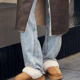 Plush Fleece Lined Slip-On Slippers for Cosy Indoor Comfort