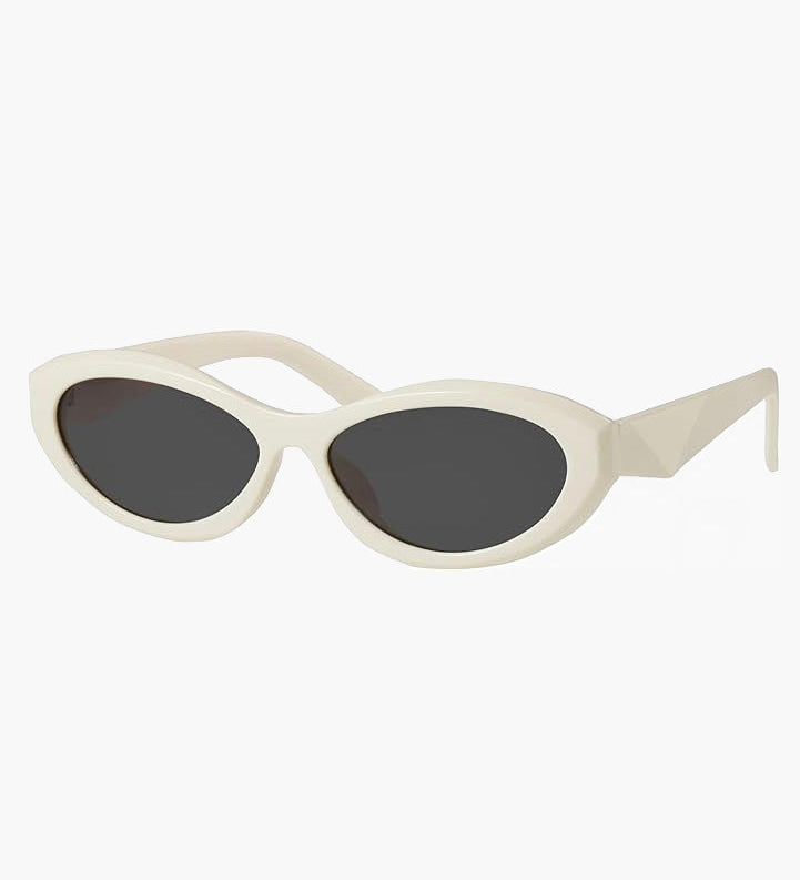 Geometric Oval Sunglasses with Bold Frame Design