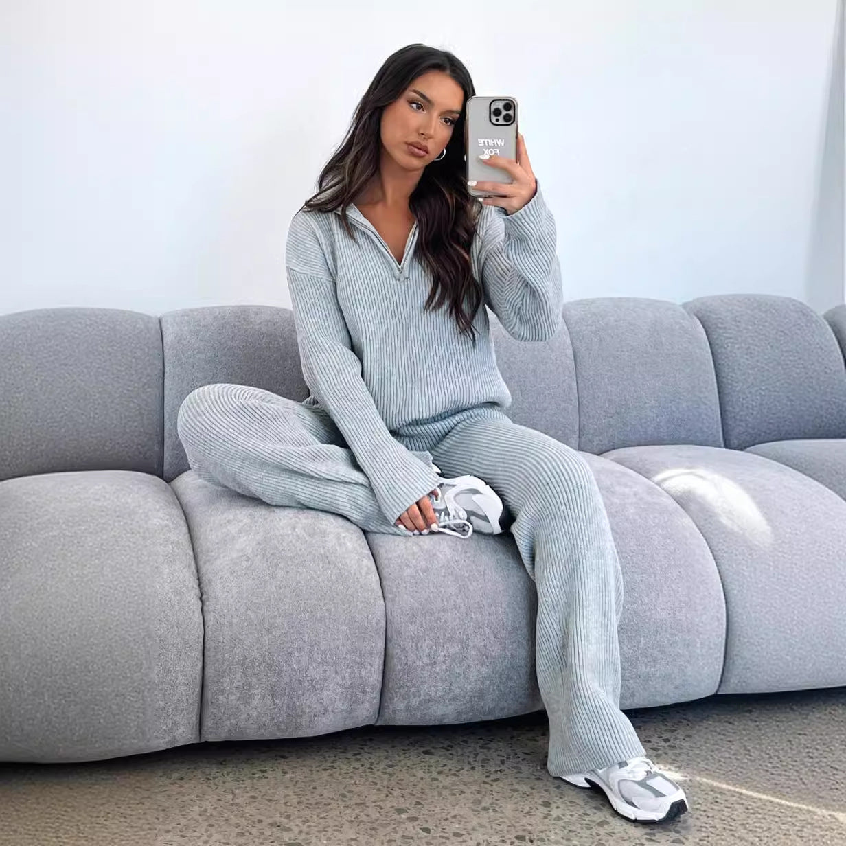 Elegant Ribbed Lounge Set with Half-Zip Top and Flared Trousers